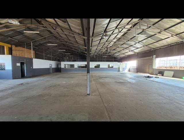 921M² FACTORY TO LET IN ANDERBOLT